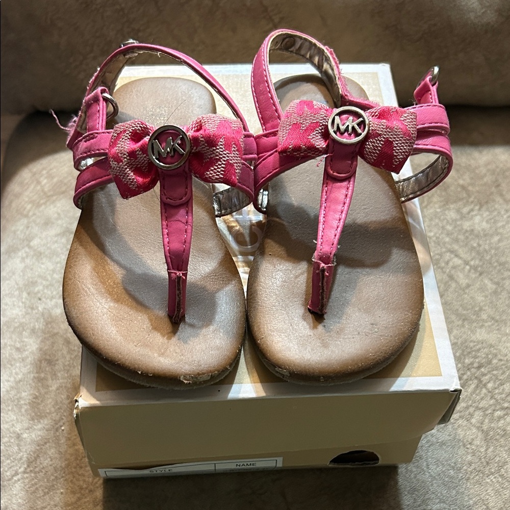 Michael Kors Kids Fuchsia Sandals